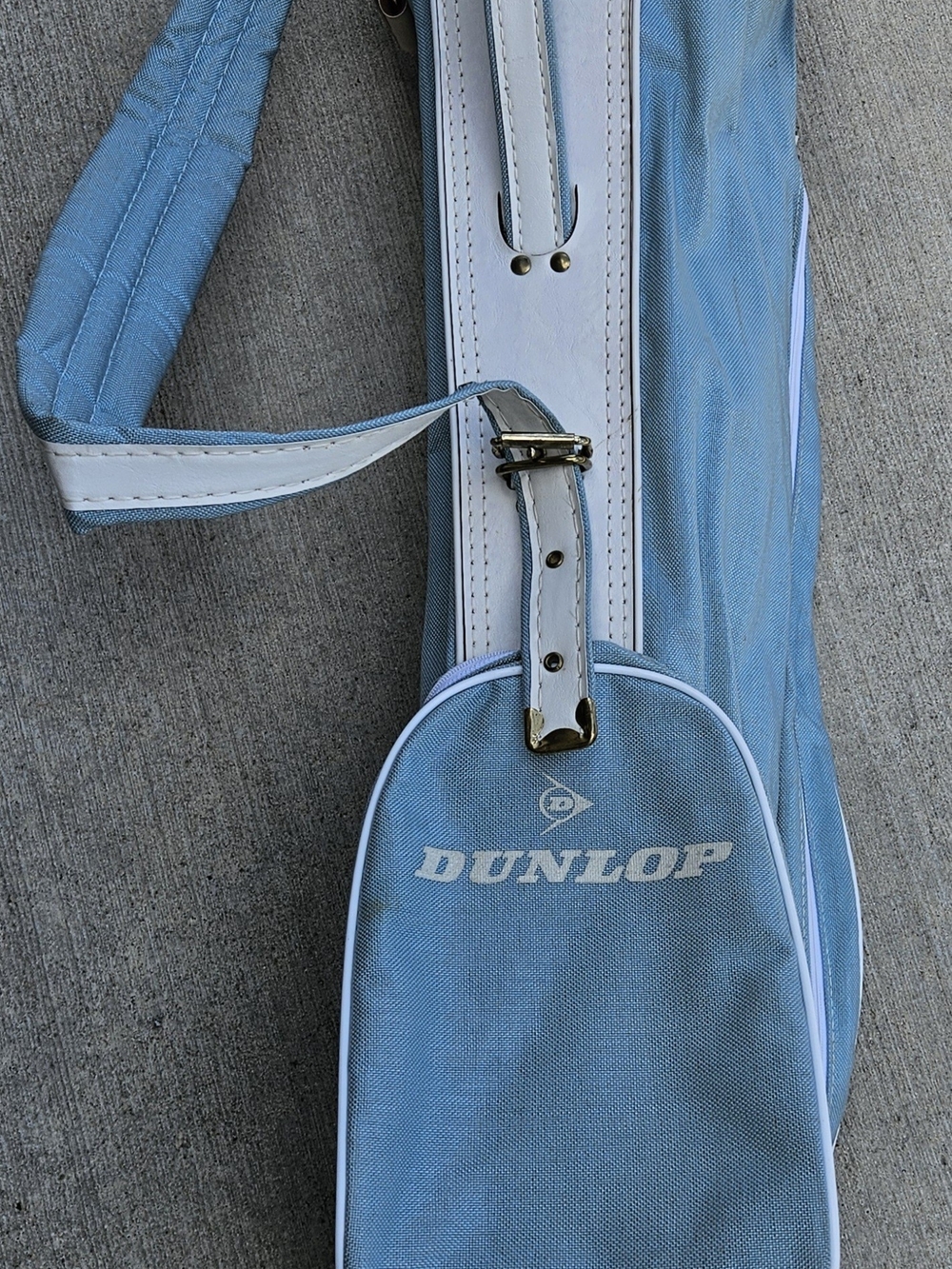 Dunlop VTG Light Blue/White Golf Bag  w/ Rain Cover EXCELLENT CONDITION.